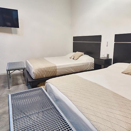 Aura Hotel B&B Tlaquepaque Екстер'єр фото