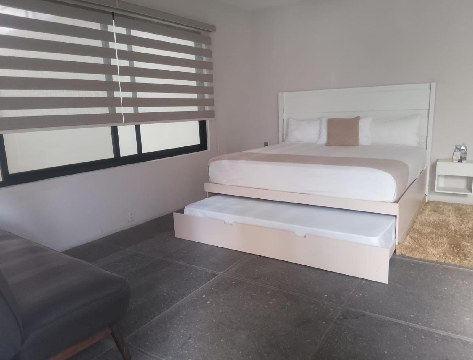 Aura Hotel B&B Tlaquepaque Екстер'єр фото