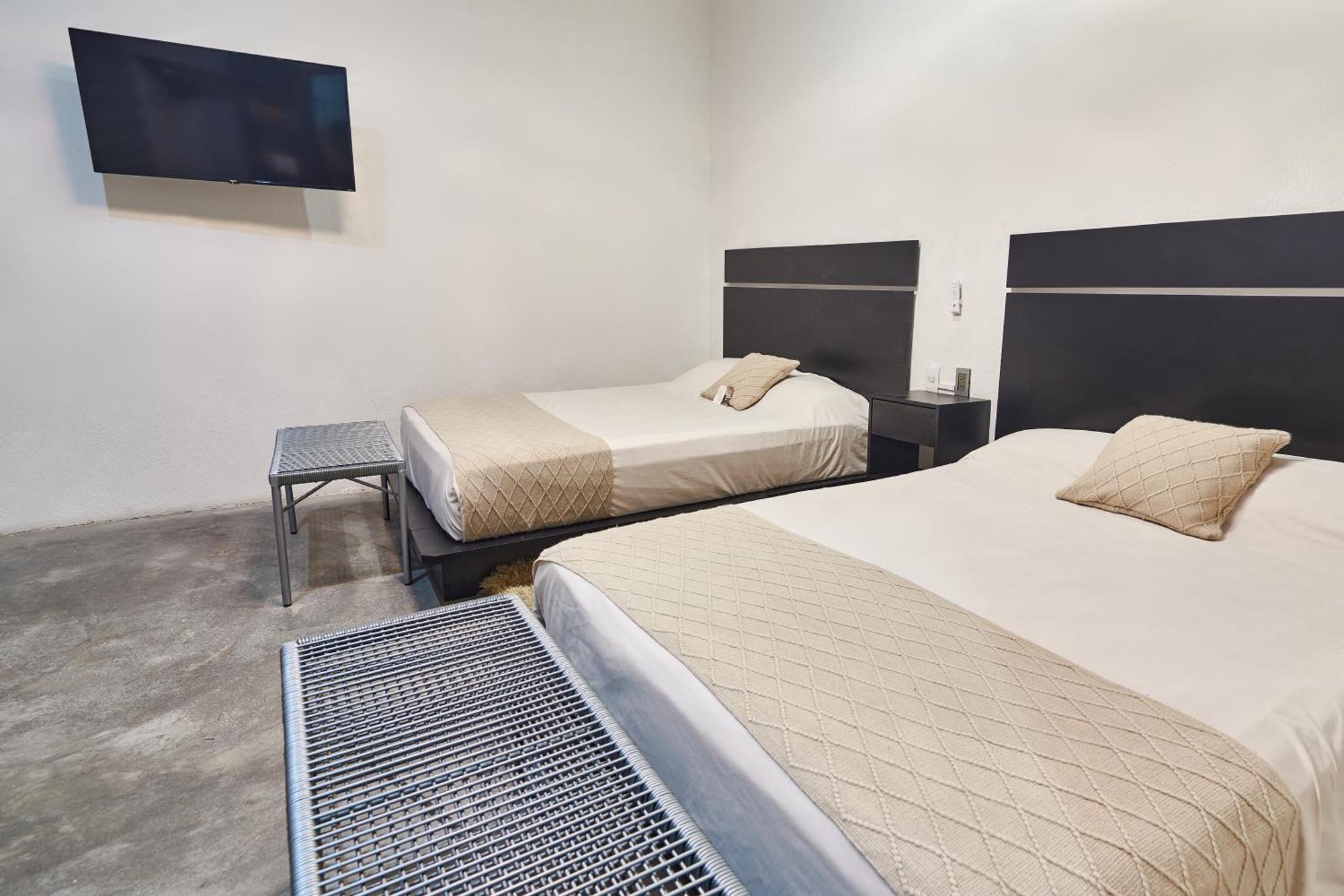 Aura Hotel B&B Tlaquepaque Екстер'єр фото