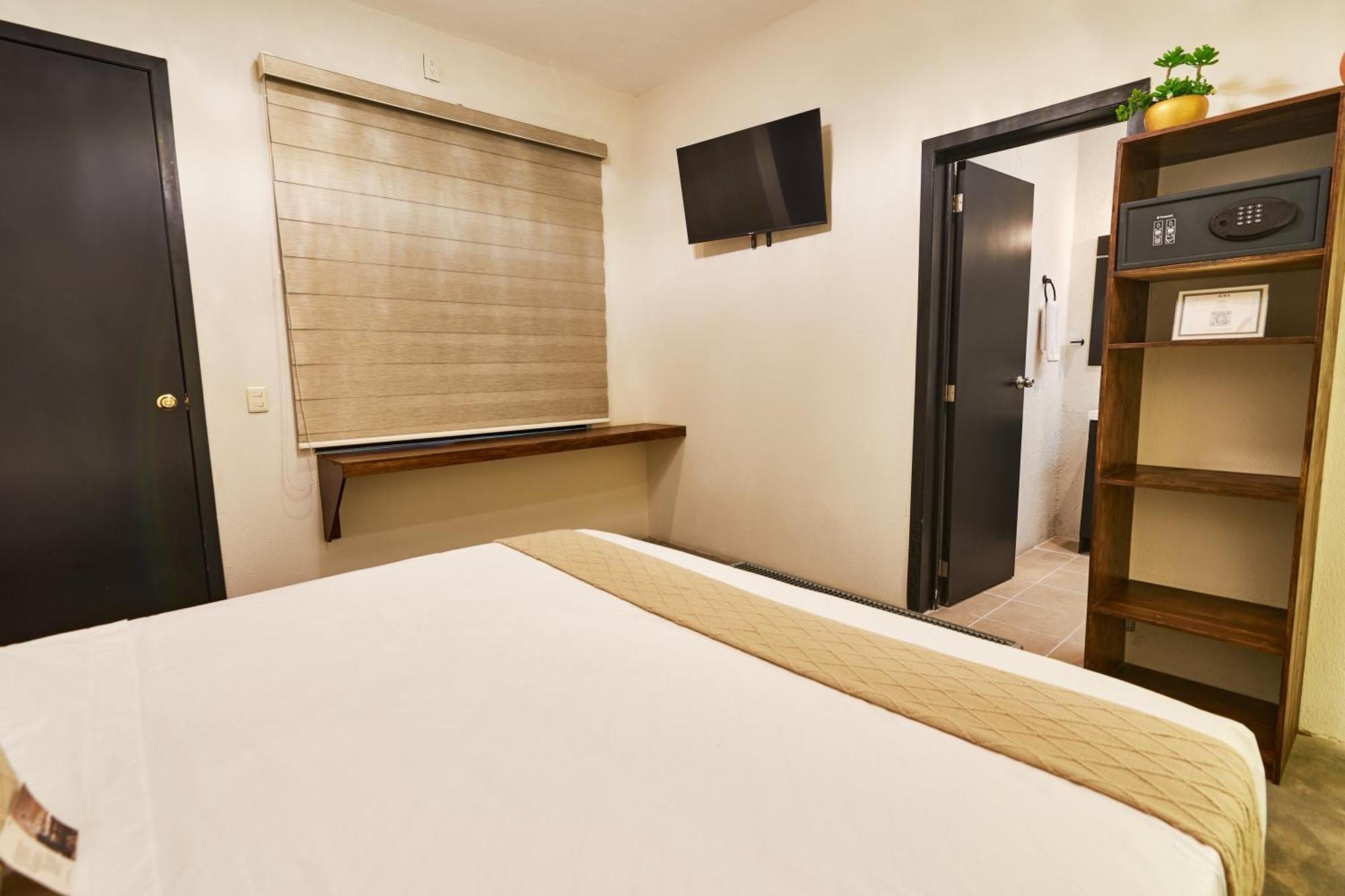 Aura Hotel B&B Tlaquepaque Екстер'єр фото