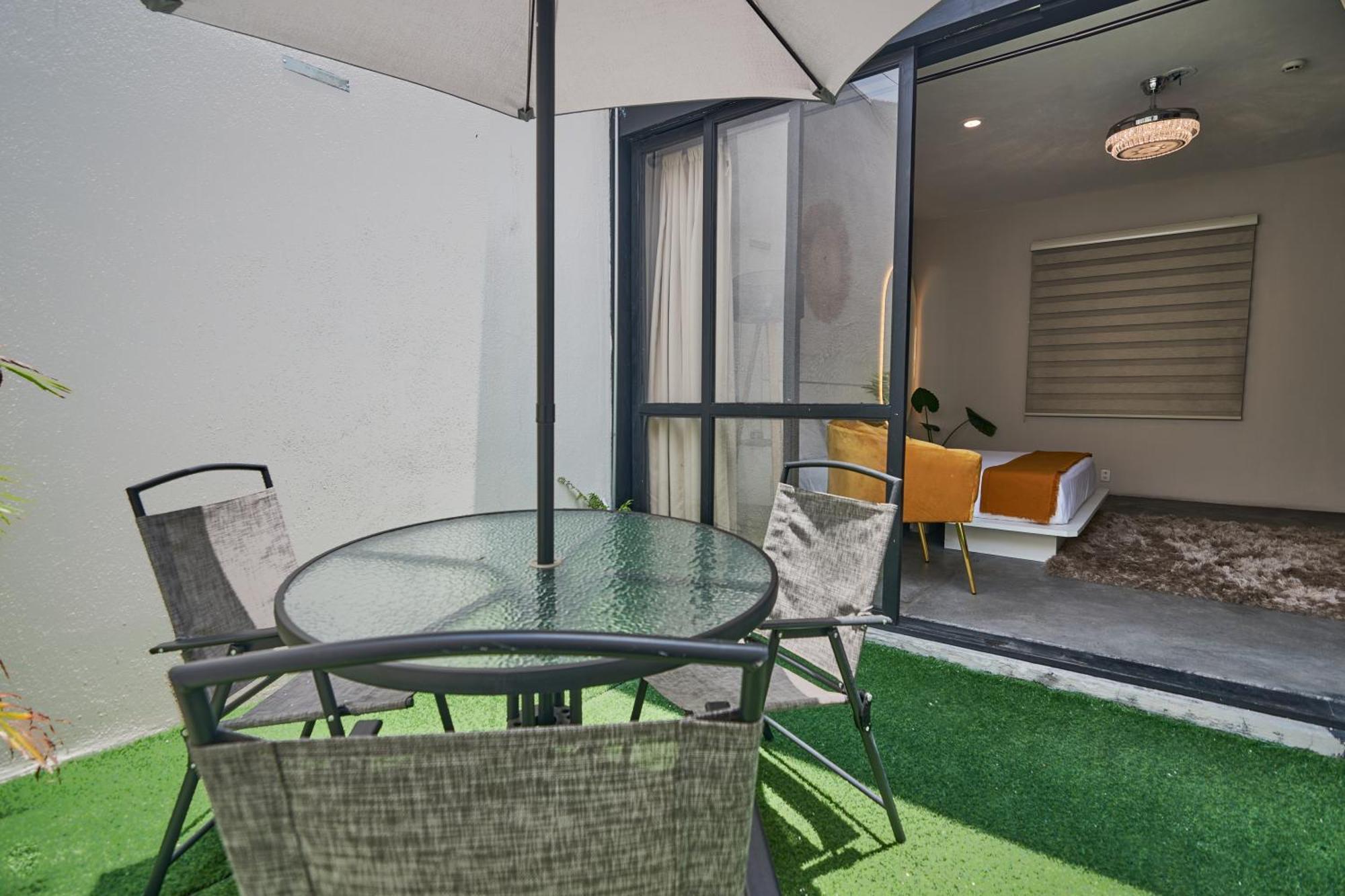 Aura Hotel B&B Tlaquepaque Екстер'єр фото