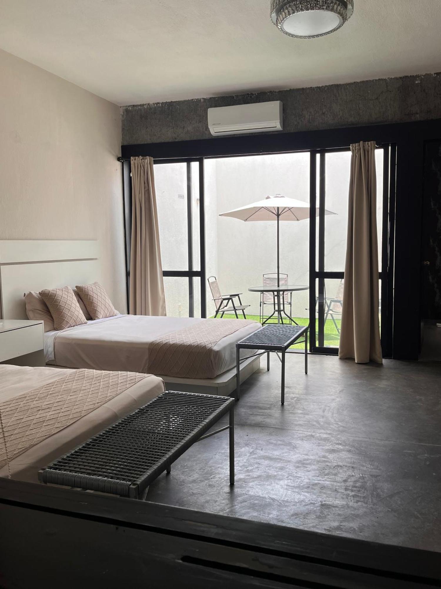 Aura Hotel B&B Tlaquepaque Екстер'єр фото