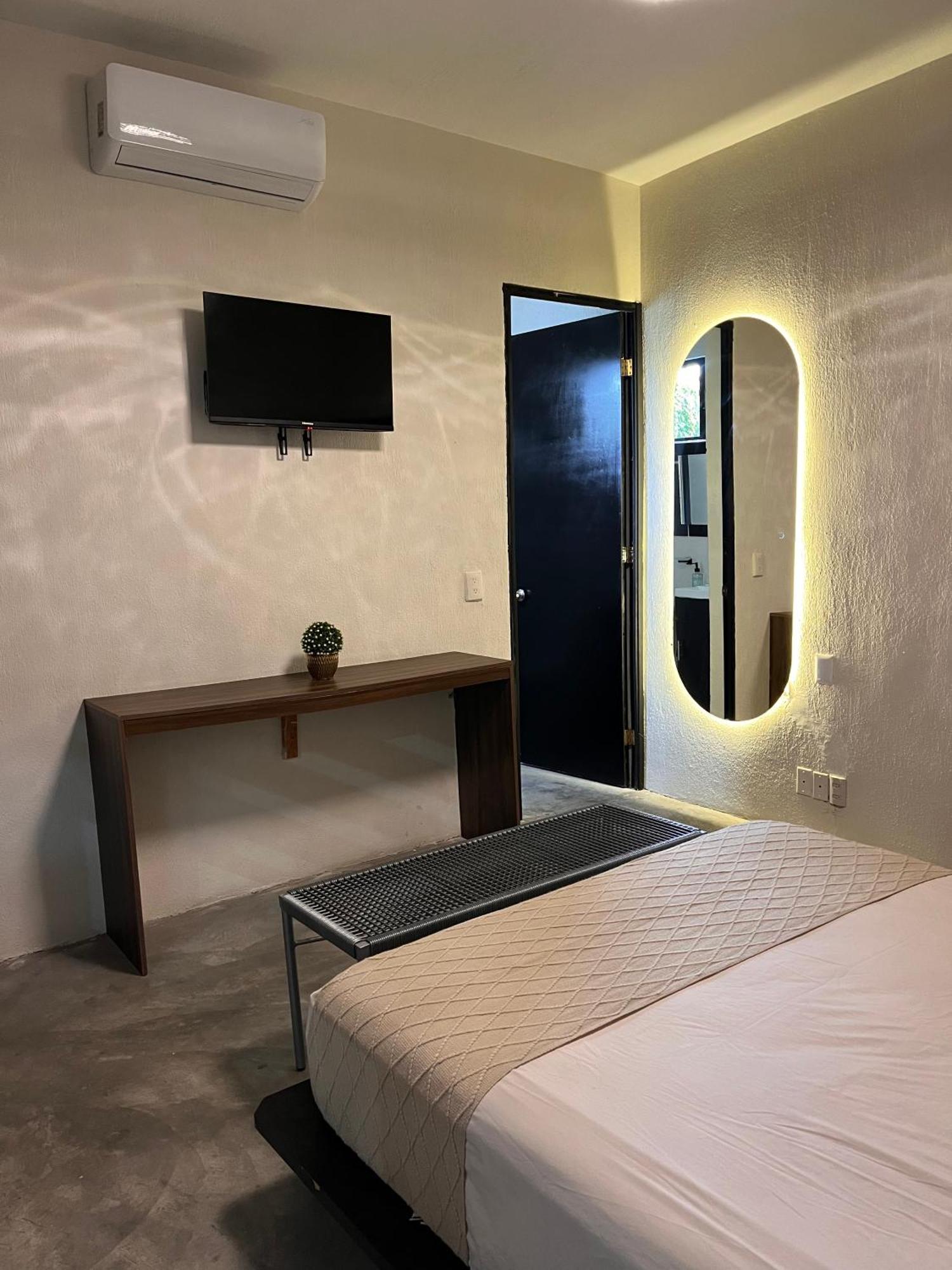 Aura Hotel B&B Tlaquepaque Екстер'єр фото